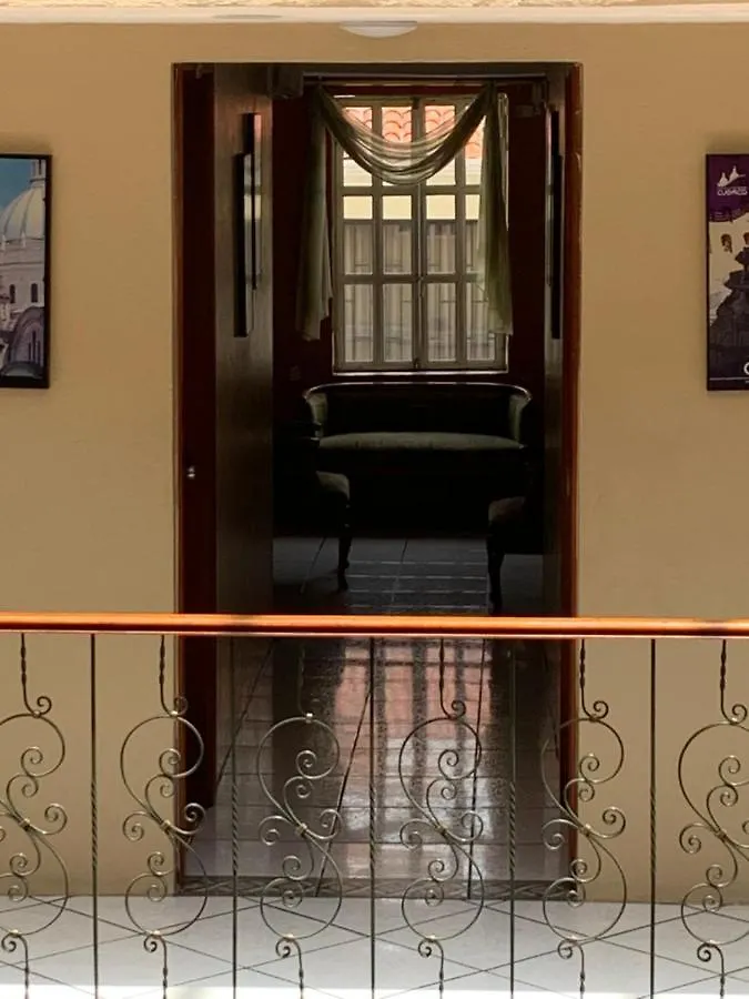 Hotel Rios Del Valle Cuenca